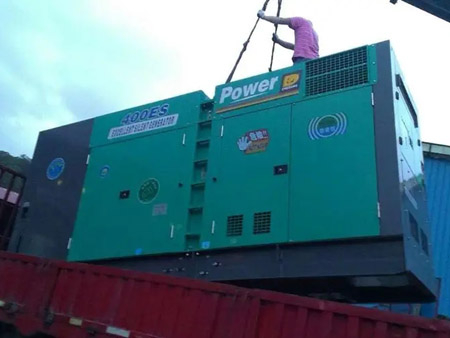 石河子乡柴油发电机组转速不稳定时，如何对发动机进行维护？