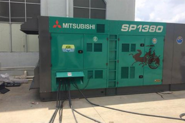 石河子乡为什么有些柴油发电机组的输出电压可以调节？