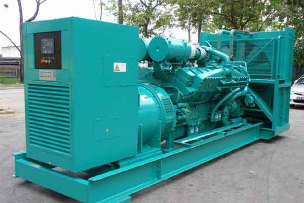 石河子乡柴油发电机组电压不稳定怎样维修？