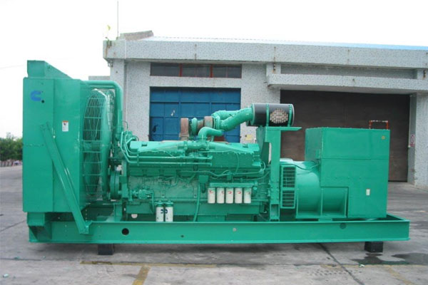 石河子乡工厂发电机应急发电时如何更准确地检查发电机状态？