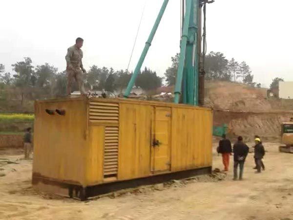 石河子乡如何判断水冷式机油散热器密封件是否需要更换？